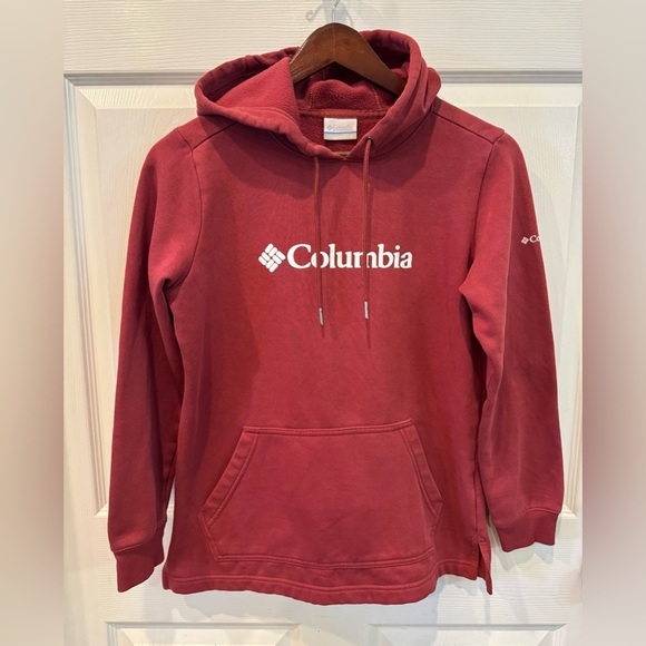 Columbia Tops - Columbia Burgundy Sweatshirt Hoodie Long Sleeve Front Pocket Women’s Size S